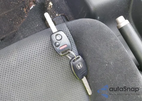 2007 Honda Fit S from USA, damaged, VIN JHMGD38627S037626